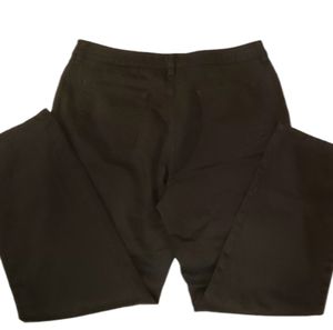 Jones  New York Signature  Petite, 12P, Black not brown,